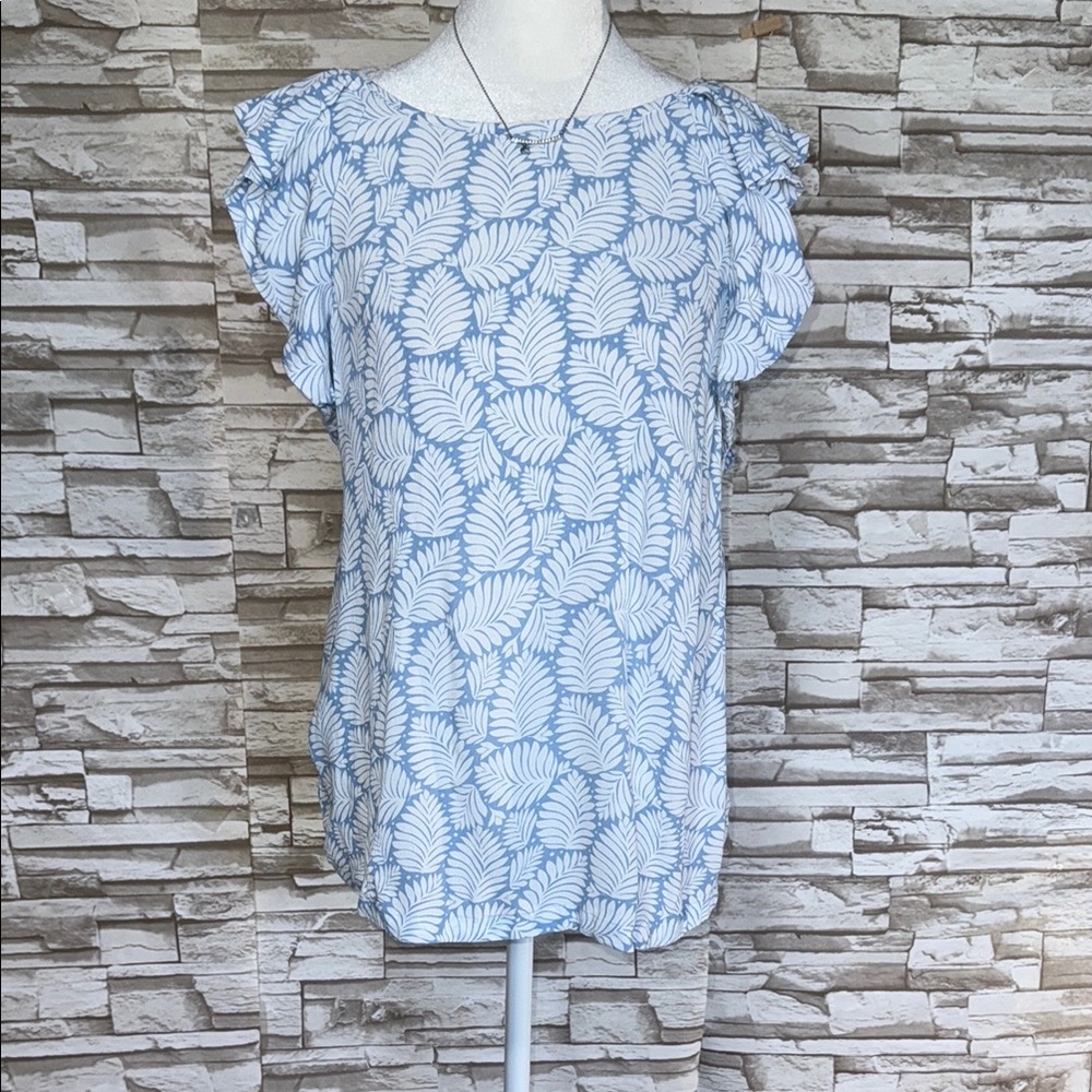LOFT Small Blue and White Leaf Print Women's Top